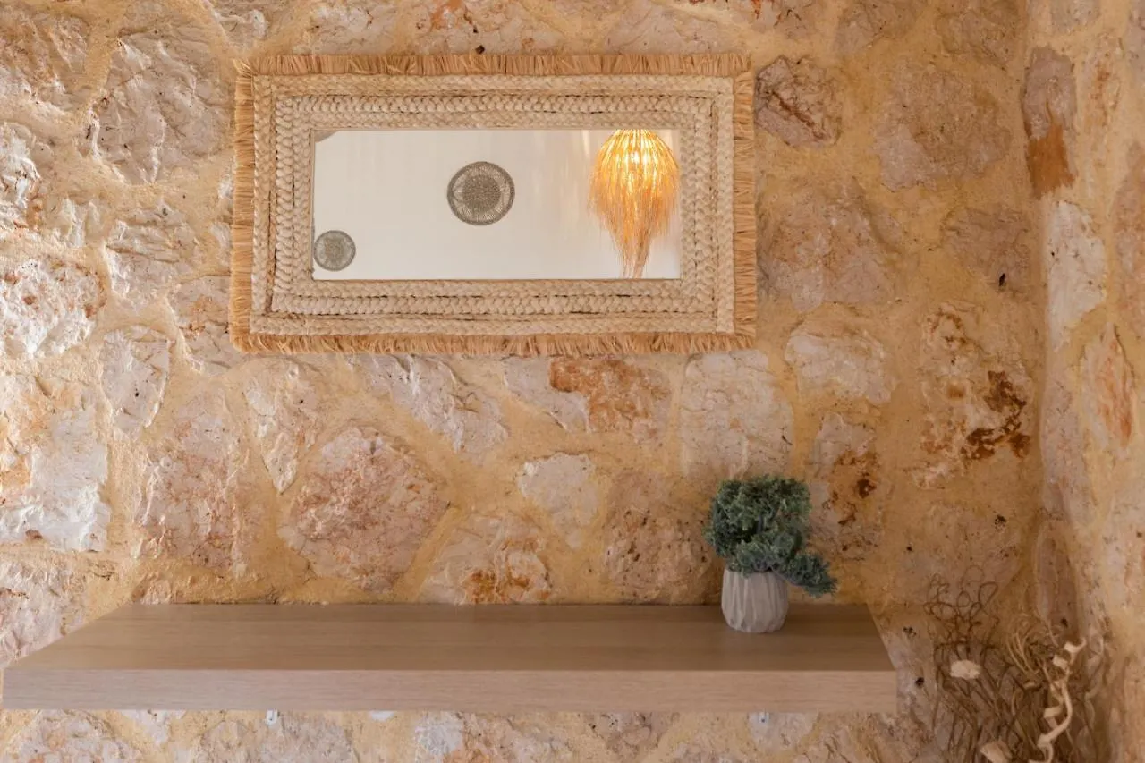 Piedra Villa Troianata