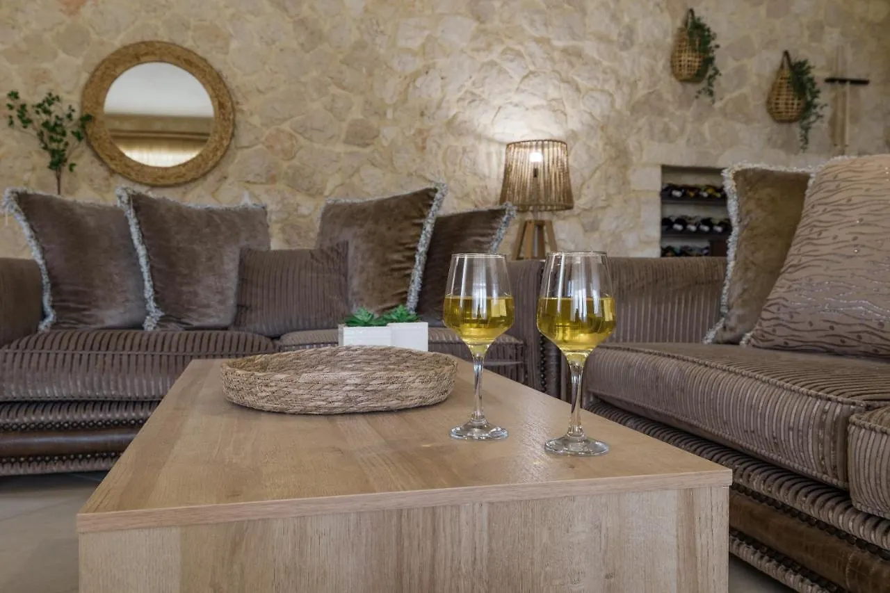 Piedra Villa Troianata