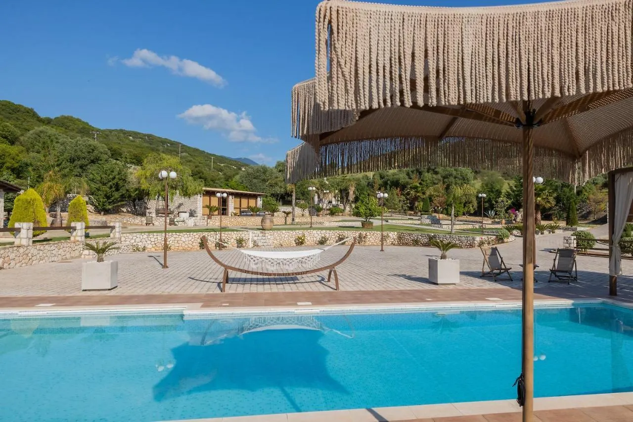 Piedra Villa Troianata