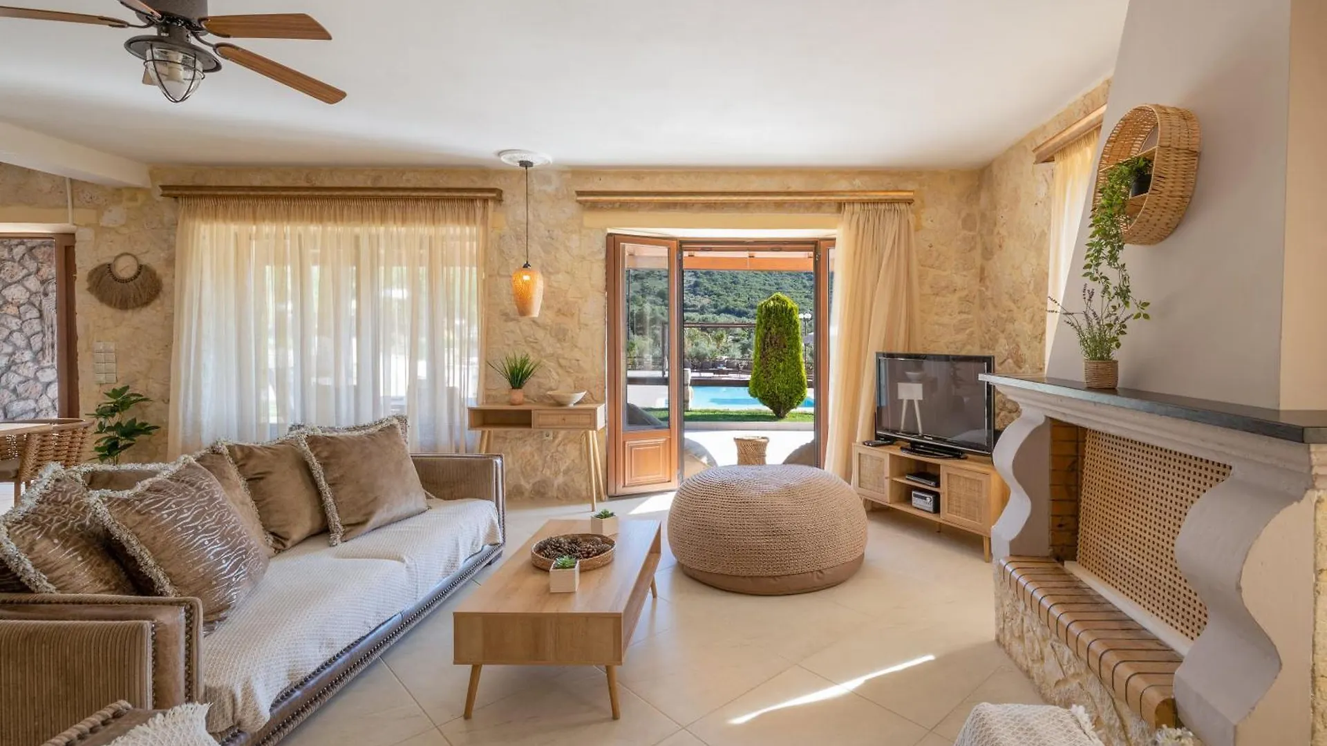 Piedra Villa Troianata