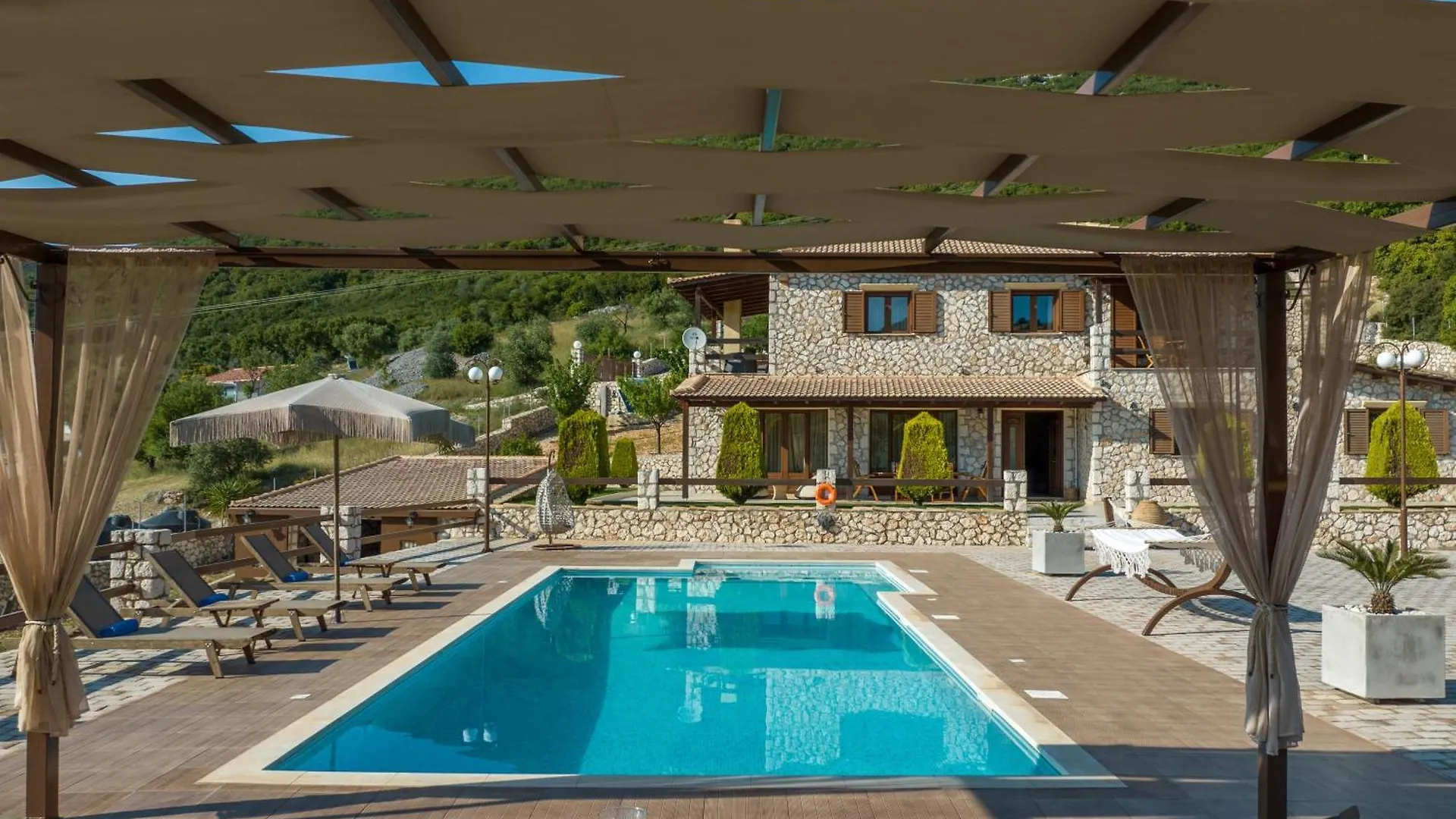 Piedra Villa Troianata